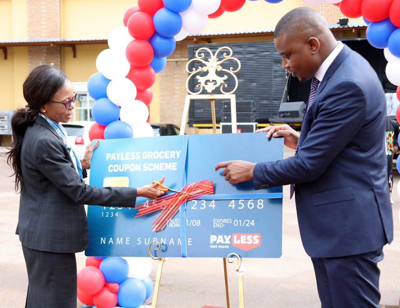 Elliot Moshoke with Botswana minister of finance Peggy Serame